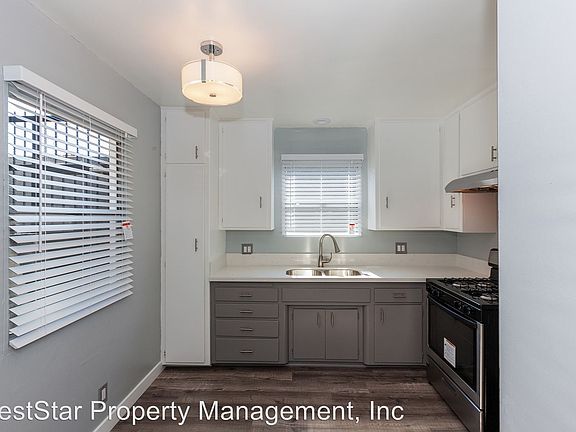 5th image of 1857 Pine Ave APT 04
