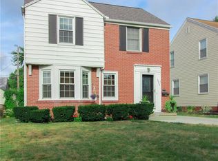 3945 Woodmont Rd, Toledo, OH 43613