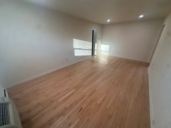 (undisclosed Address), Clark, NJ 07066