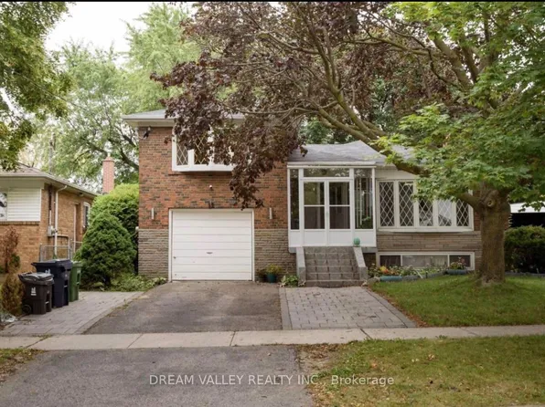 12 Chandler Dr, Toronto, ON M1G 1Z2