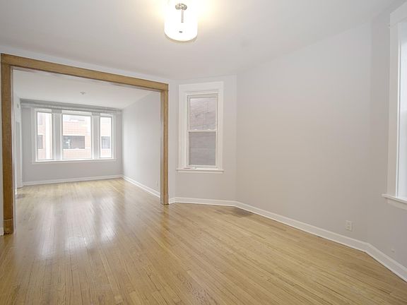 2nd image of 2911 W Belmont Ave #2A