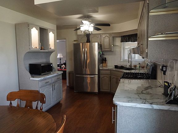 3rd image of 20531 Bensley Ave