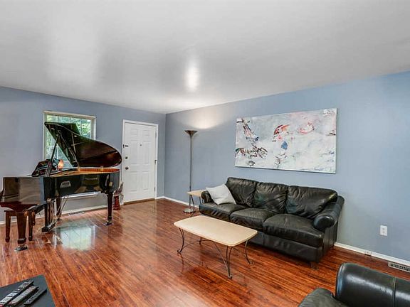 5th image of 3014 Forest Creek Ct