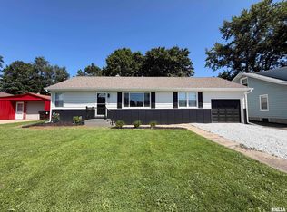 112 E Douglas St, Princeville, IL 61559