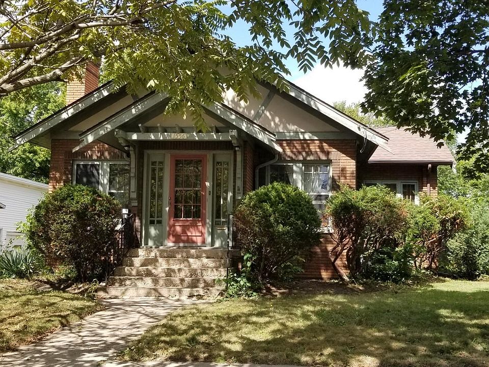 1st image of 1556 Crosby St