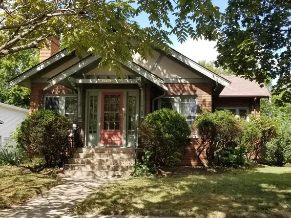 1556 Crosby St, Rockford, IL 61107