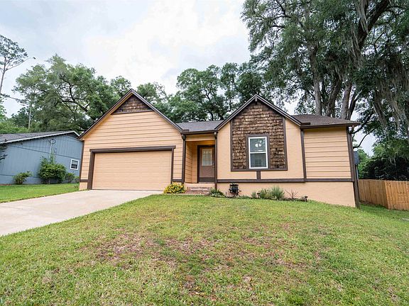 3rd image of 772 Lupine Ln
