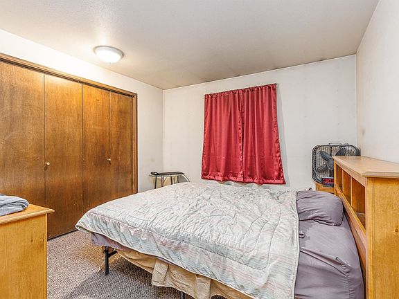 4th image of 409 Benham St #C & D