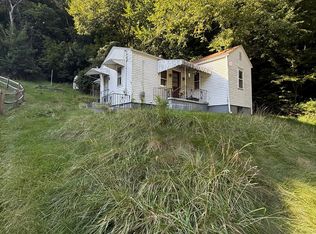 1110 Tevebaugh Hollow Rd, Freedom, PA 15042