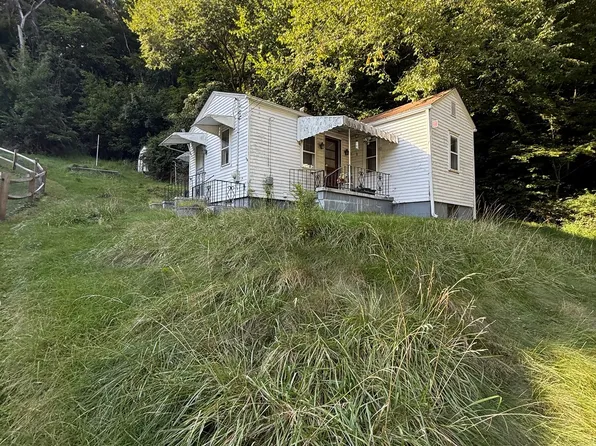 1110 Tevebaugh Hollow Rd, Freedom, PA 15042