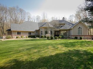 6518 Whitney Woods, Richland, MI