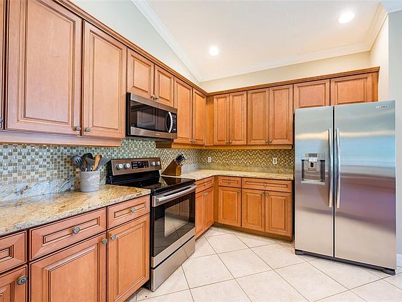 2nd image of 9453 NE DISCOVERY TERRACE #201C