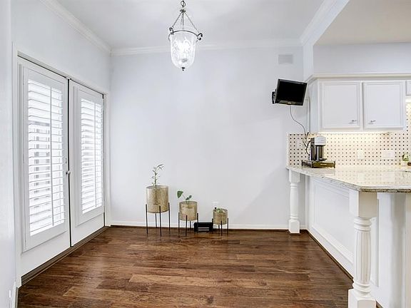 4th image of 9031 Briar Forest Dr