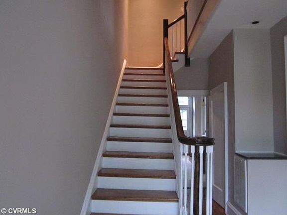 4th image of 3335 W Franklin St
