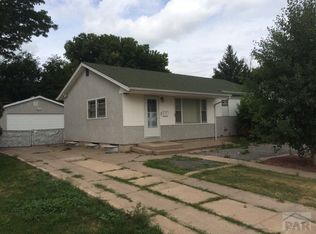 1911 Ridgewood Ln, Pueblo, CO 81005