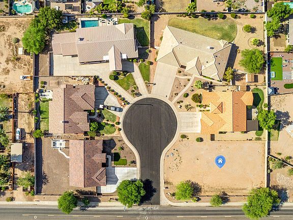 2nd image of 1406 N WYNONA Court #6