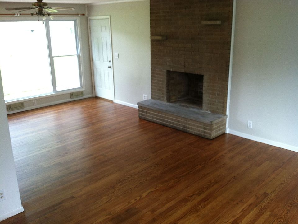 Dining Room/Living Room