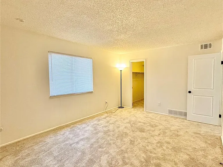 481 S Kalispell Way #102 — Photo 10