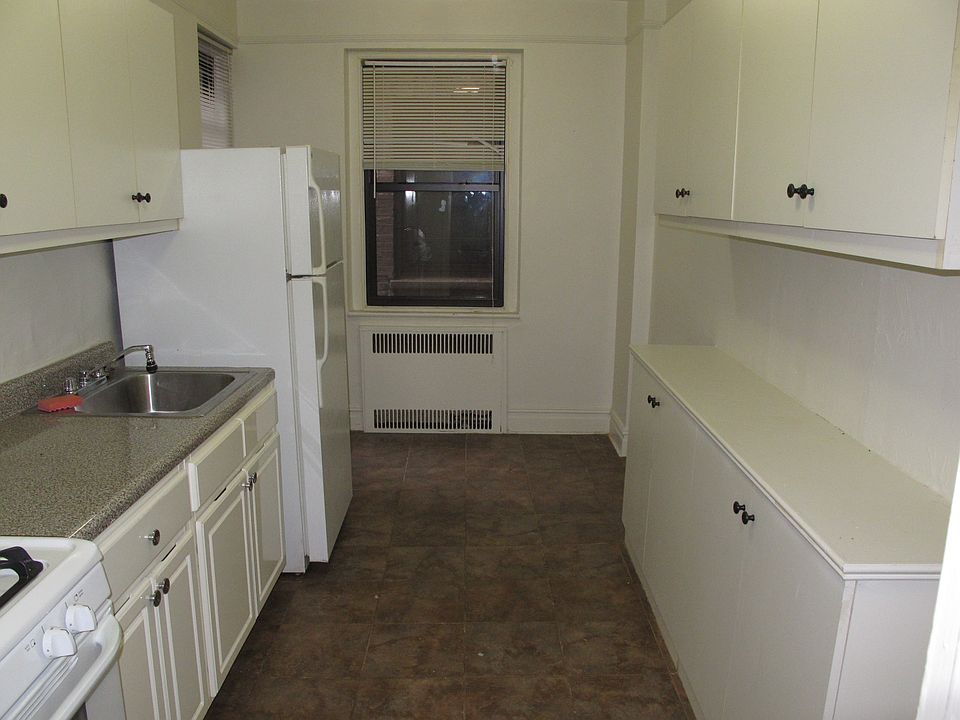 1st image of 4821 40th St #3J