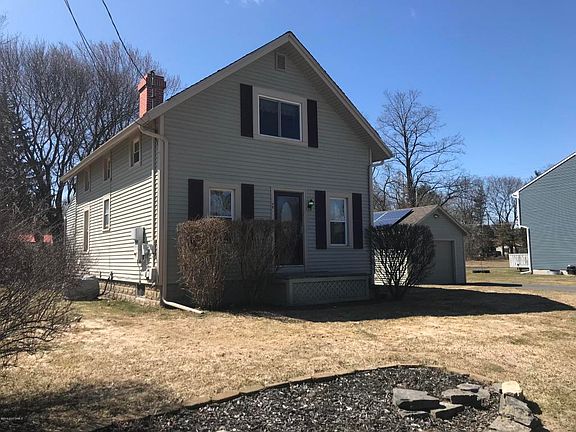 3rd image of 48 Ferry Blvd