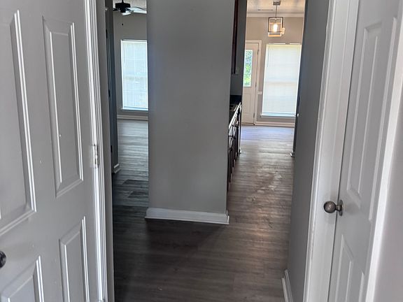 2nd image of 224 Shenandoah Dr