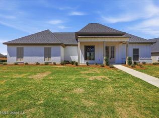 1212 Old Court Xing, Flowood, MS 39232