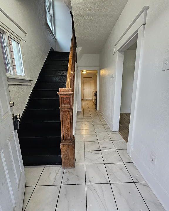 1st image of 640 Pine St