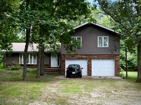 1998 N County Highway 30, Gilman, IL 60938