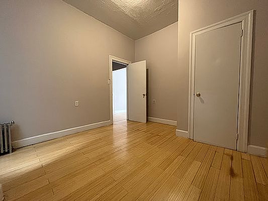 3rd image of 609 W 135th St APT 1