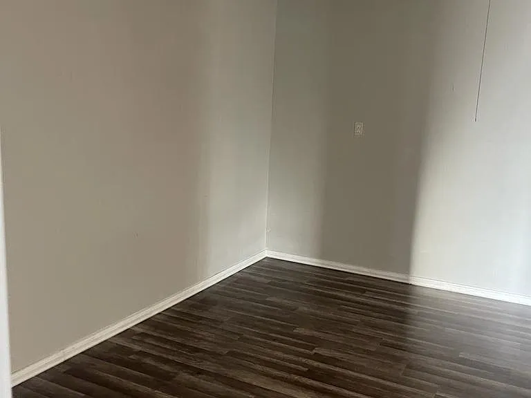 4112 FM 118 — Photo 22