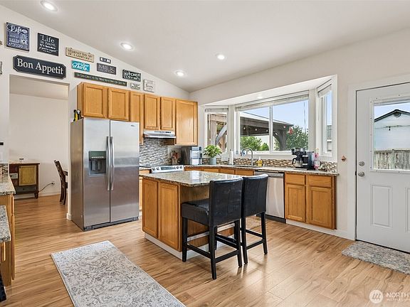 5th image of 21510 43rd Avenue Ct E