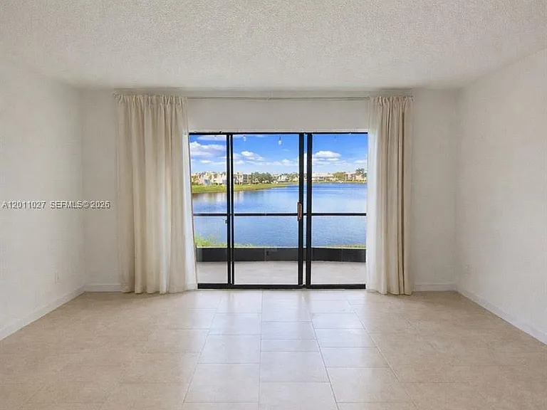 1110 Green Pine Blvd #C1 — Photo 4