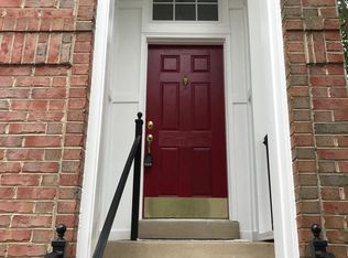 6477 Waterfield Rd, Alexandria, VA 22315