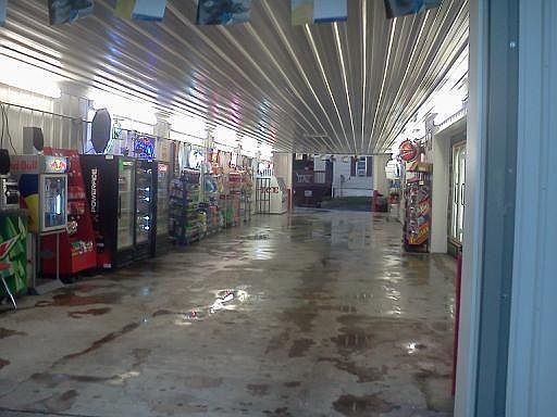 2nd image of 908 S Main St
