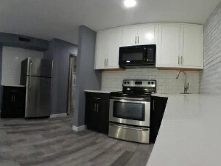 2828 N Burling St #308 — Photo 12