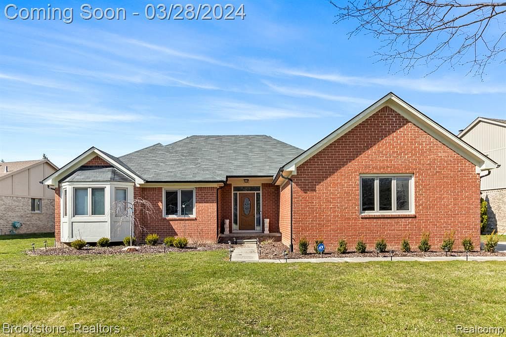 15011 Hillcrest Ln Shelby Township MI 48315 MLS 20240019173