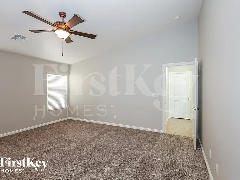 4532 Silverwind Rd — Photo 8
