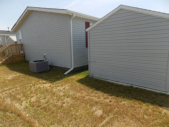 5th image of 3425 Summer St #3425