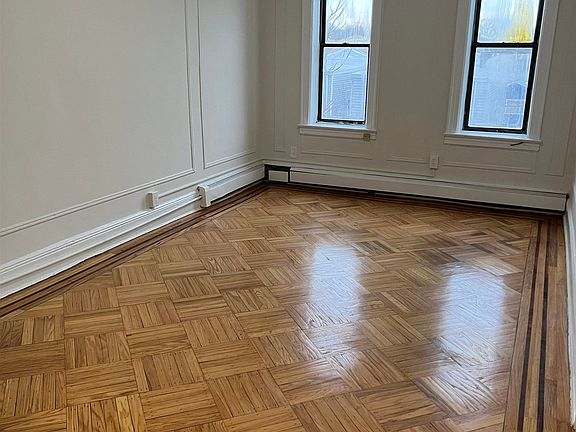 3rd image of 256 Clendenny Ave APT 6