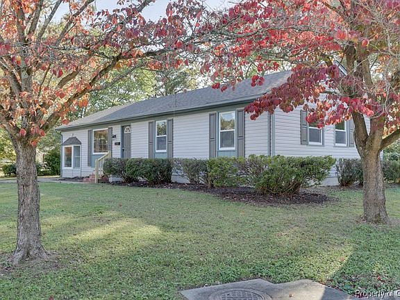 4th image of 219 Bentley Dr