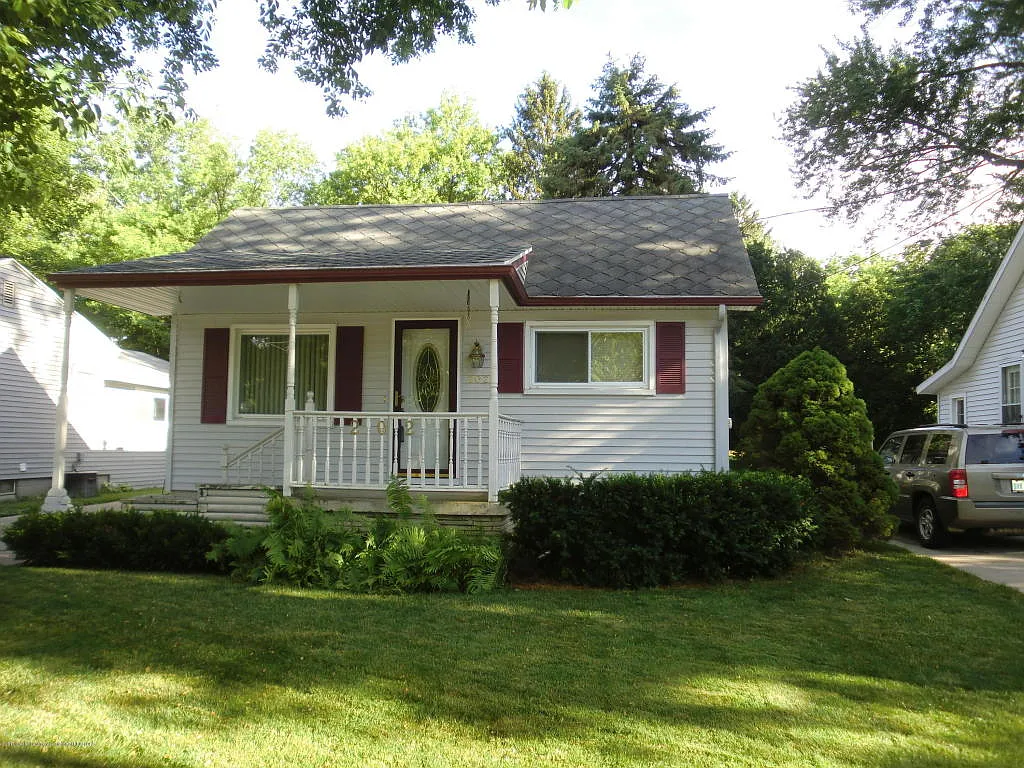 202 E Mason St photo 1