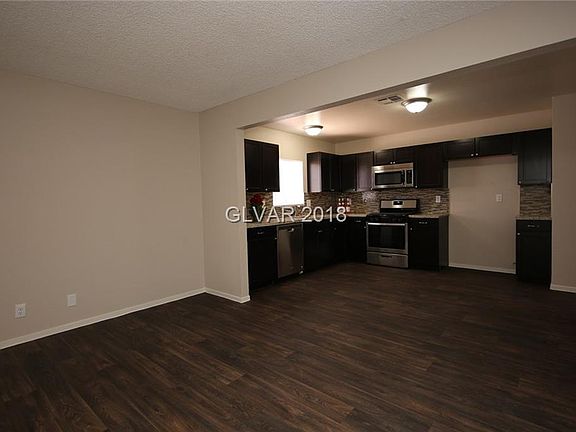 4th image of 804 Sportsman Dr