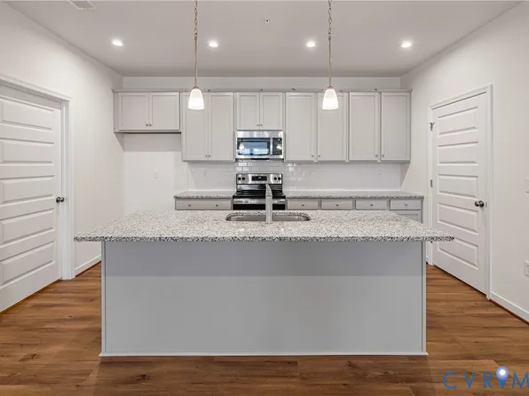 5313 Twisting Vine Ln #103, Glen Allen, VA 23059