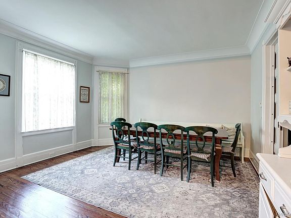 4th image of 73 E Maple Avenue