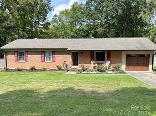 380 Vineyard Dr, Salisbury, NC 28146
