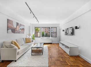 55 E 9th St APT 4H, New York, NY 10003