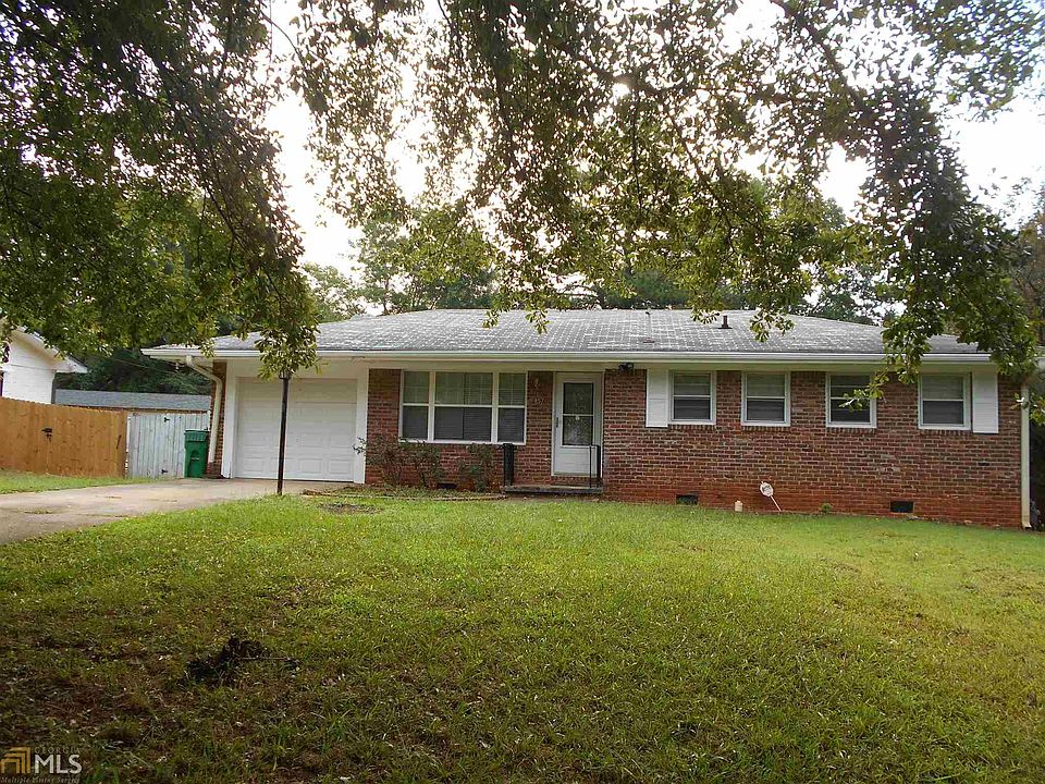 1st image of 857 Parkstone Dr