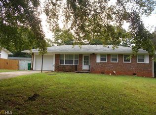 857 Parkstone Dr, Stone Mountain, GA 30083