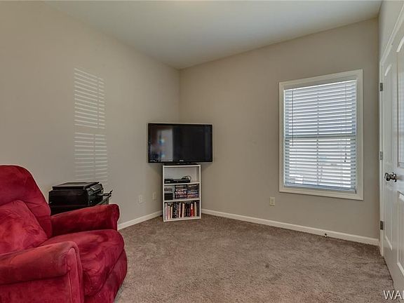 4th image of 415 Camille Ln
