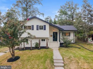 11313 College View Dr, Silver Spring, MD 20902